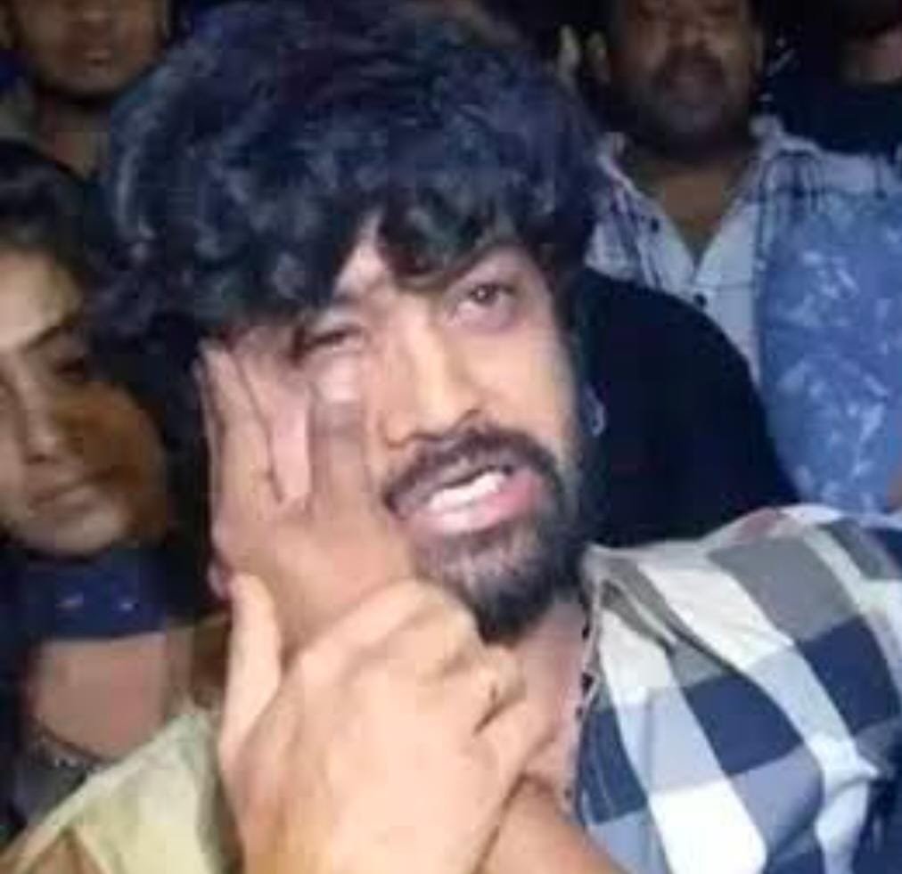 హీరో సోహైల్ తల్లి