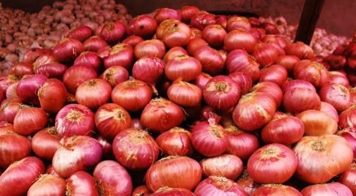 కర్నూలు మార్కెట్‌లో ఉల్లిగడ్డ ధరలు