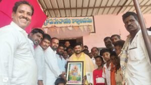 Alt Name: Dr. Suresh donating HIMAS light at Borigaam village