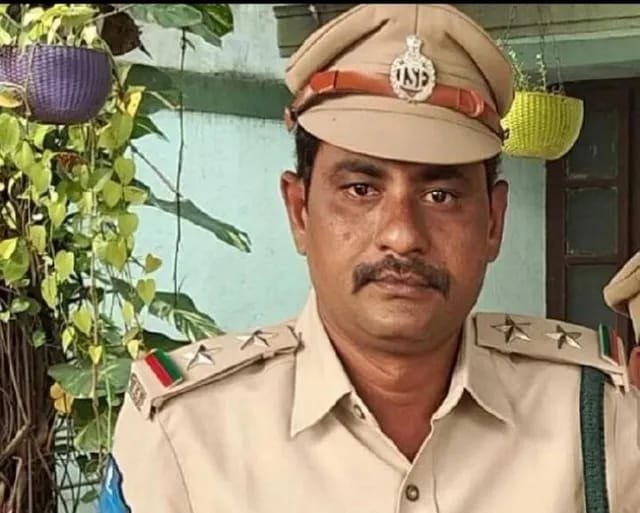 Alt Name: చందావత్ సురేశ్, అటవీ శాఖ అధికారి, గుండెపోటు