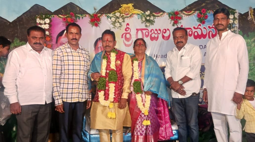 : గాజుల బుమన్న పదవీవిరమణ సందర్భంగా బీజేపీ ప్రతినిధుల సన్మానం