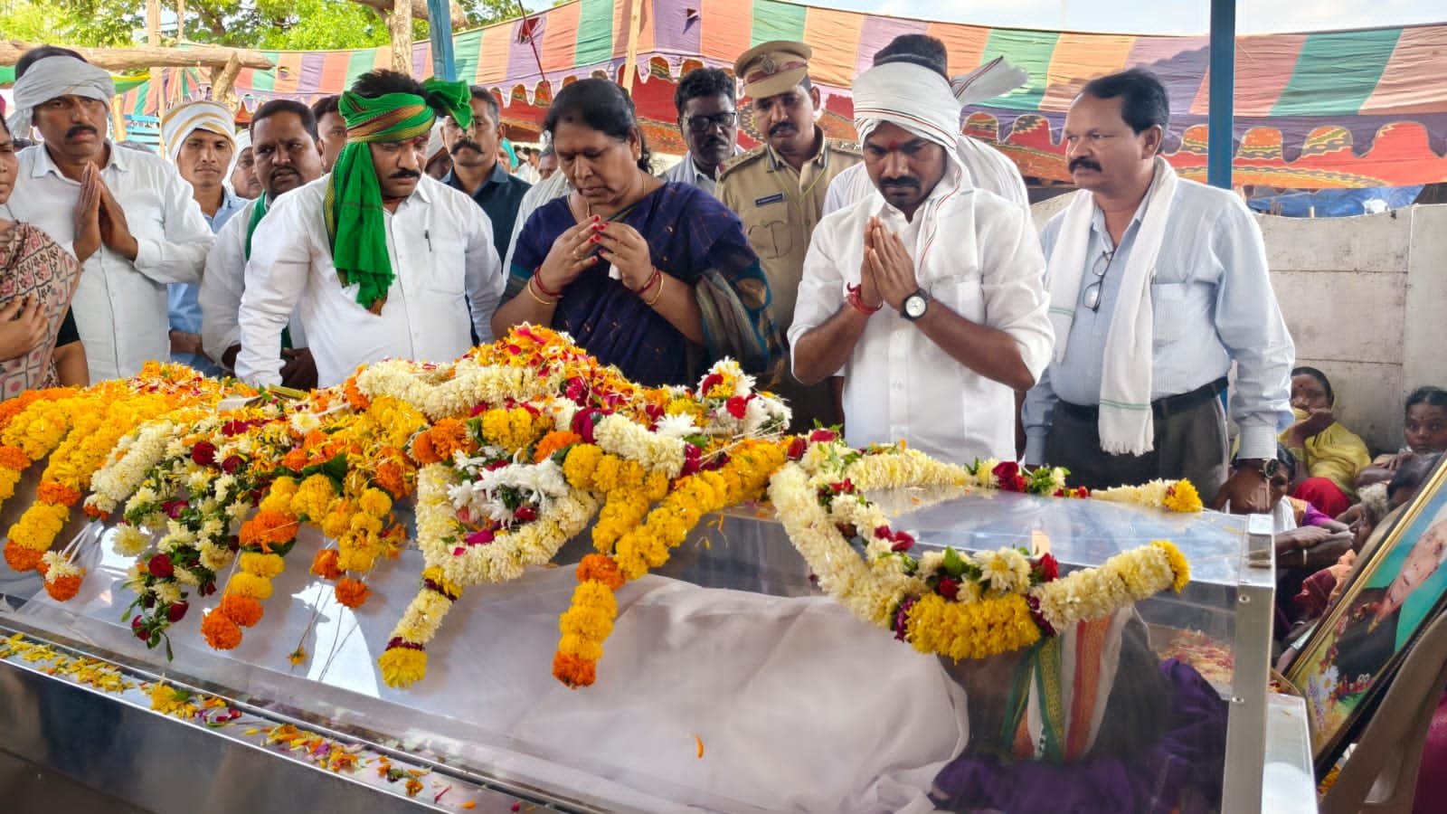 పద్మశ్రీ కనక రాజు గారి అంత్యక్రియలు