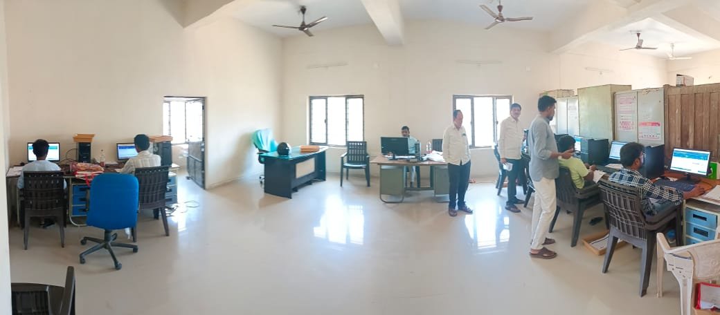 : DLPO Sudarshan Reviewing Samagra Survey in Mudhole