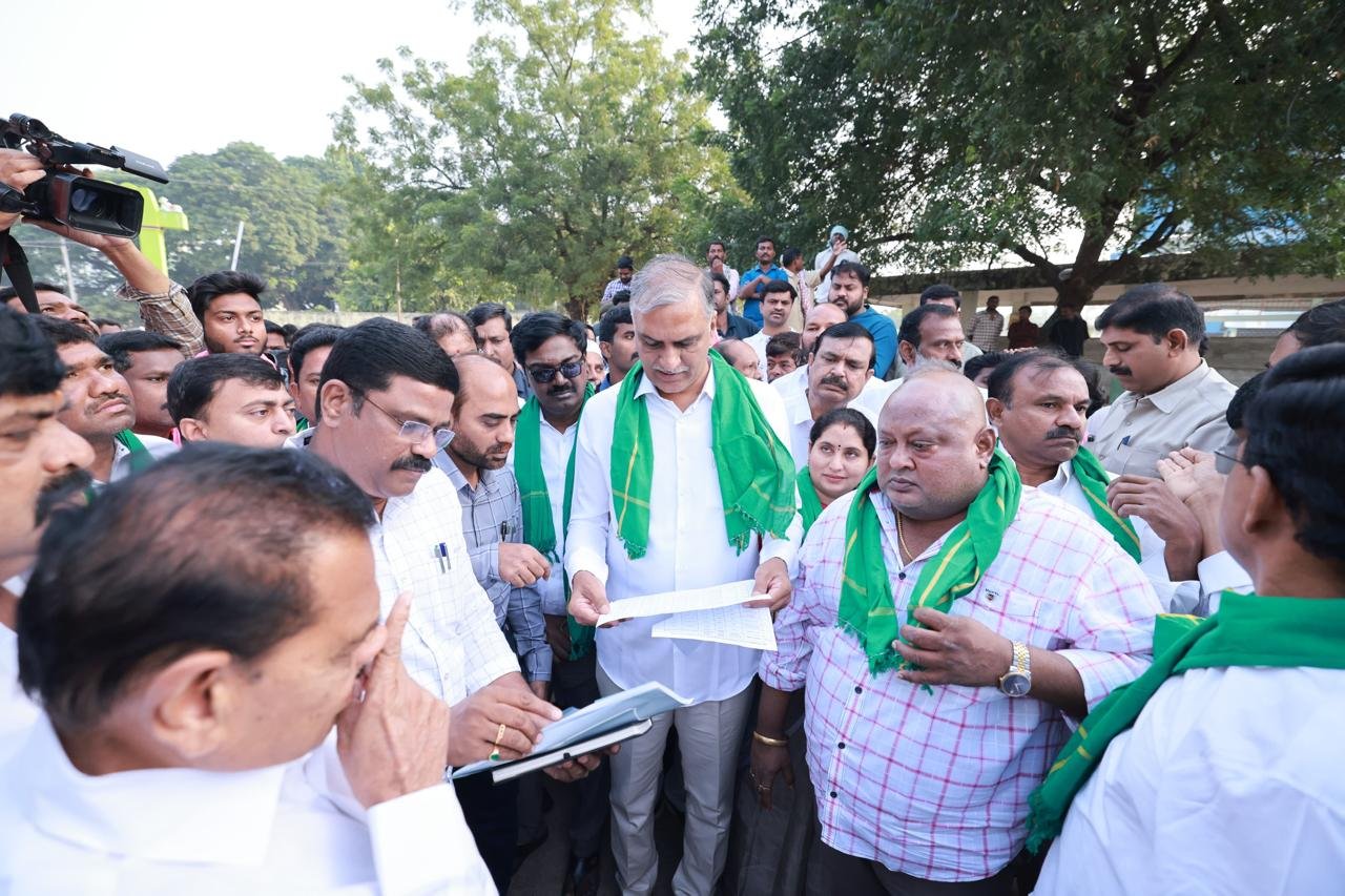 Harish Rao Visit to Khammam Cotton Market