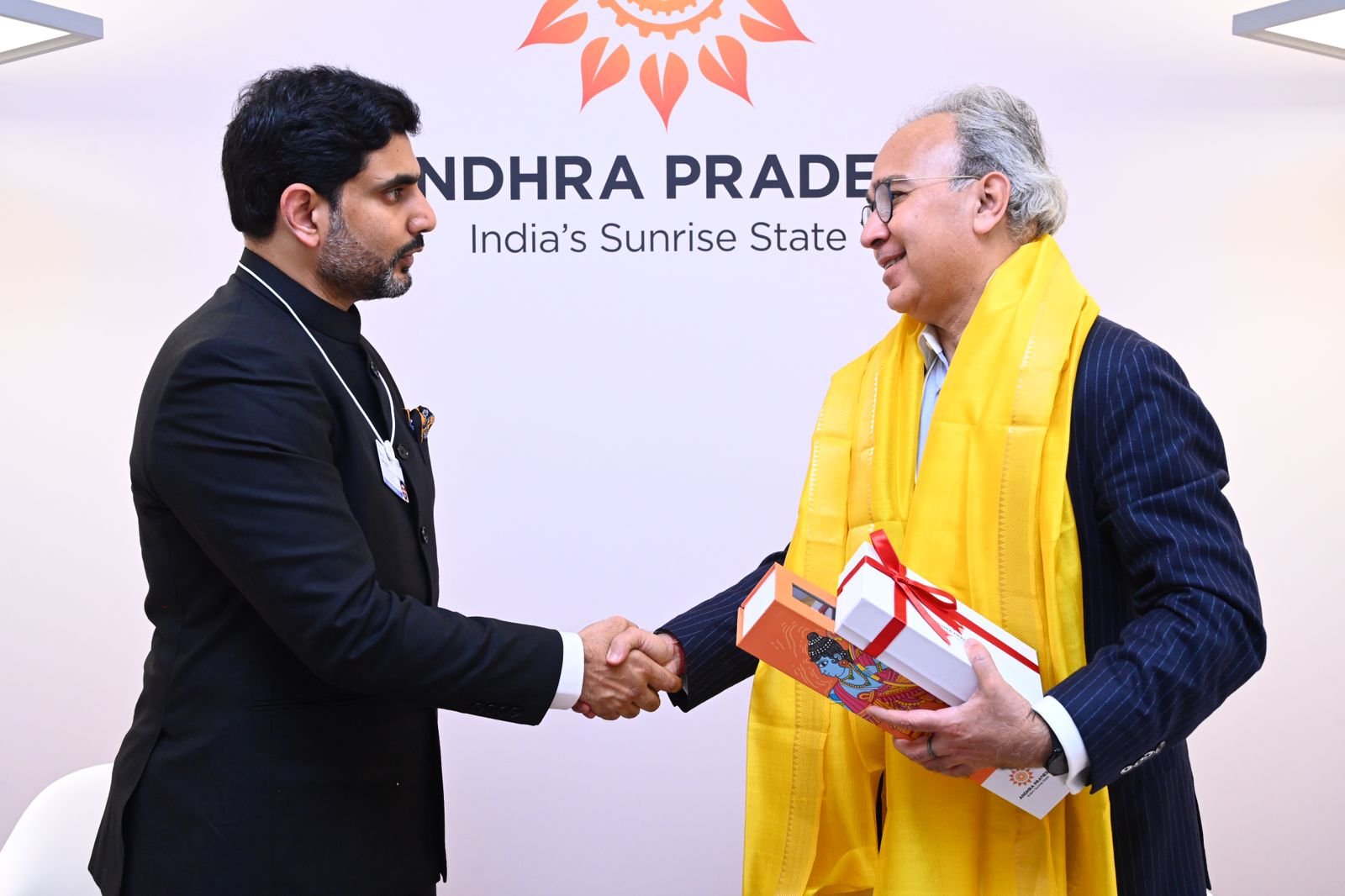 ఎపిలో లాజిస్టిక్ బిజినెస్ సెంటర్లు ఏర్పాటు చేయండి