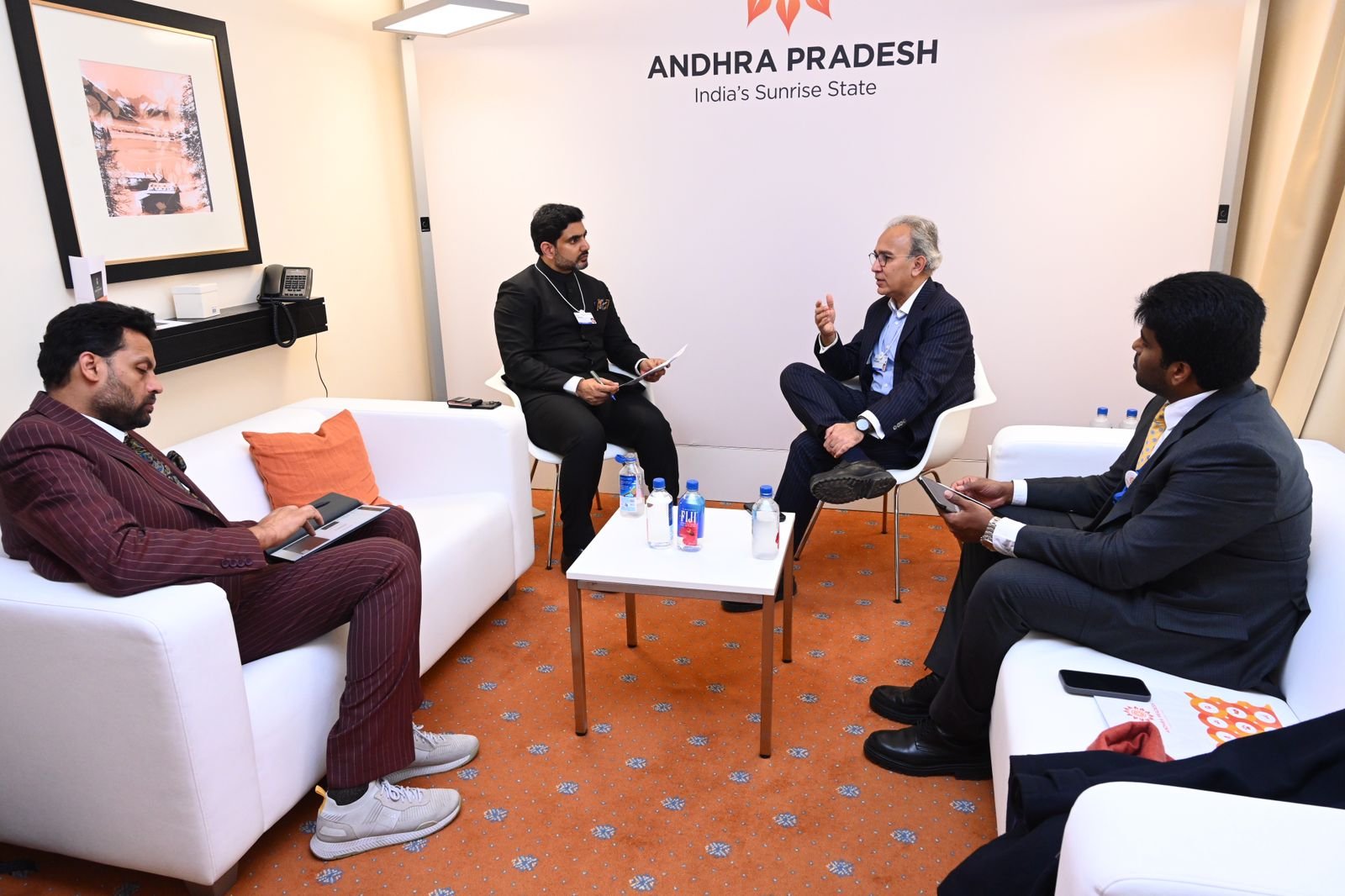 ఎపిలో లాజిస్టిక్ బిజినెస్ సెంటర్లు ఏర్పాటు చేయండి