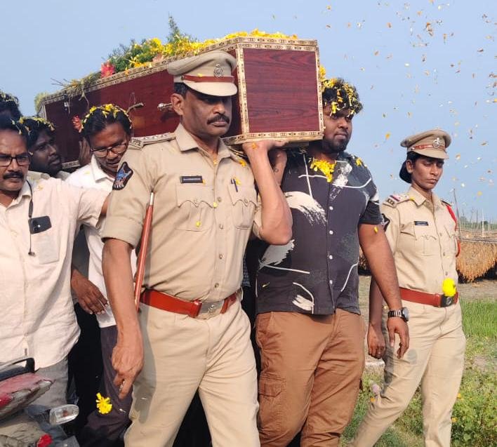 డిఎస్పి మద్దులూరి రత్తయ్య పోలీసు లాంఛనాలతో అంత్యక్రియలు