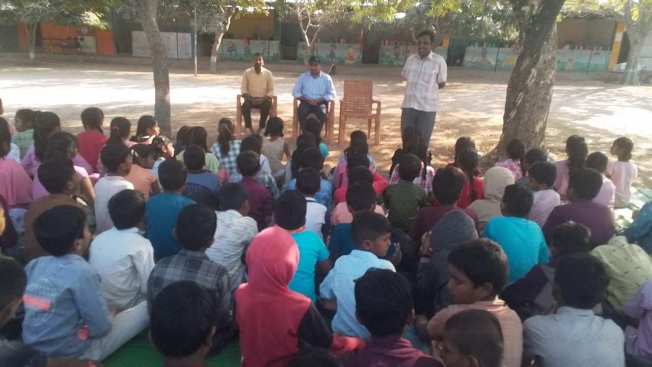 Meditation_Training_Vivekananda_School_Tanur