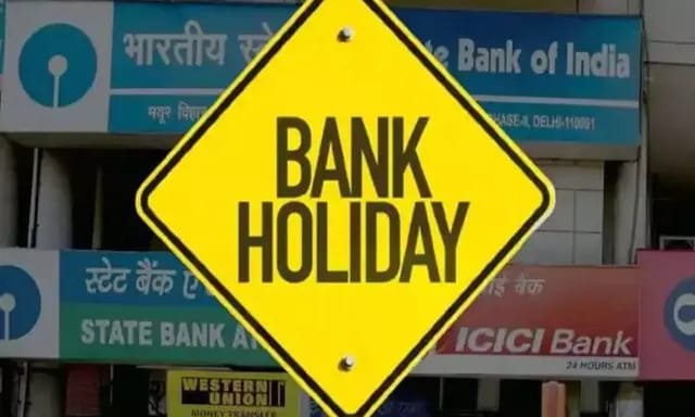 Bank Employees Holiday Announcement