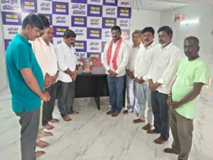 కామ్రేడ్ కాల్వ నర్సన్న యాదవ్ గారి 6వర్ధంతి వేడుకలు.
