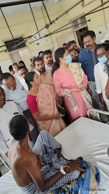 చిరుత దాడిలో గాయపడిన బాధితులకు ఎమ్మెల్యే పరామర్శ