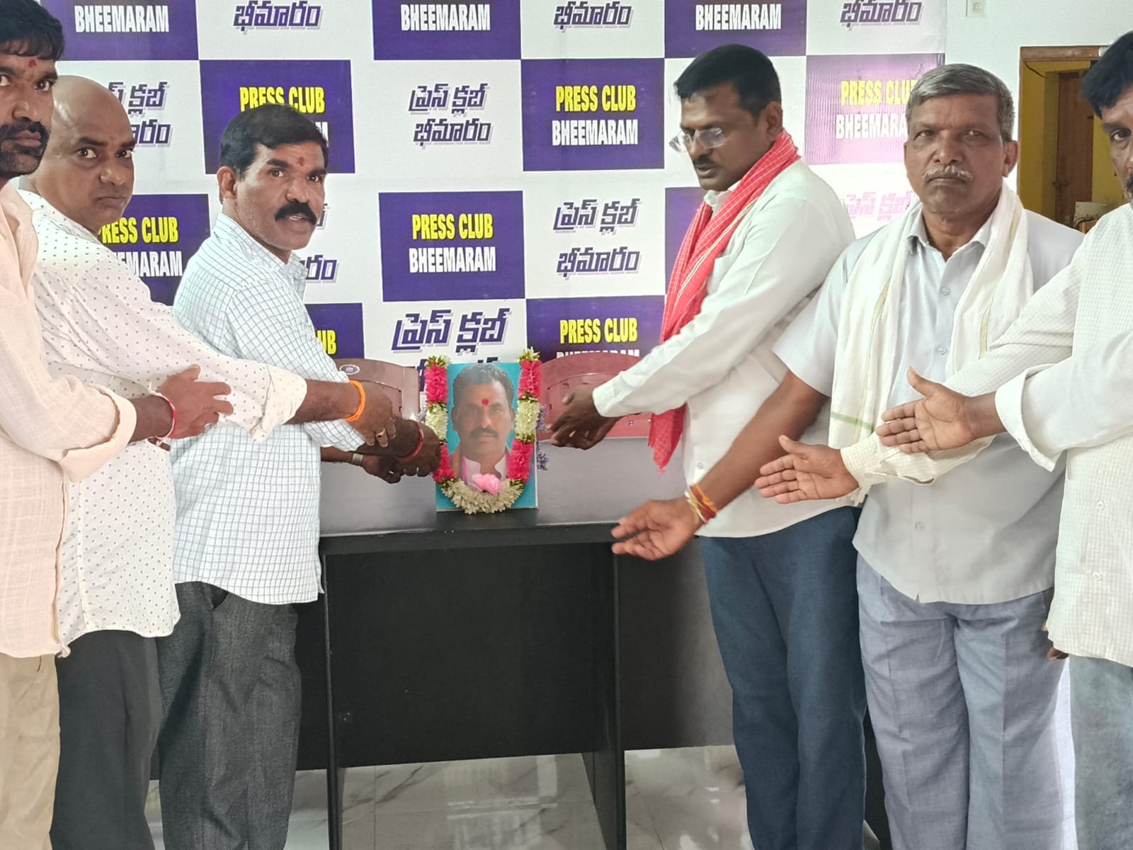 కామ్రేడ్ కాల్వ నర్సన్న యాదవ్ గారి 6వర్ధంతి వేడుకలు.