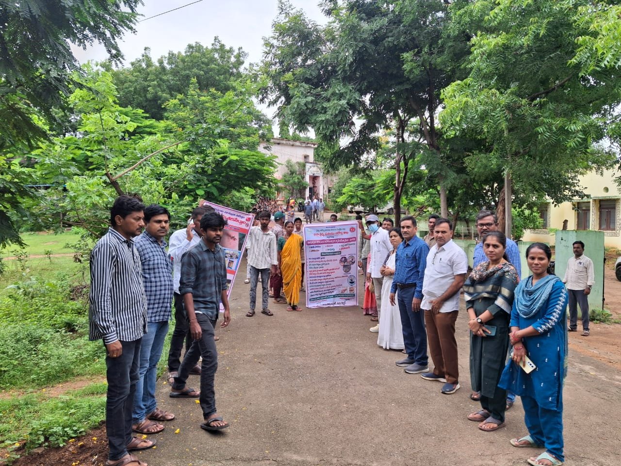 సీజనల్ వ్యాధుల పట్ల అప్రమత్తంగా ఉండాలి. -ఎంపీడీవో లక్ష్మీ కాంతారావు.