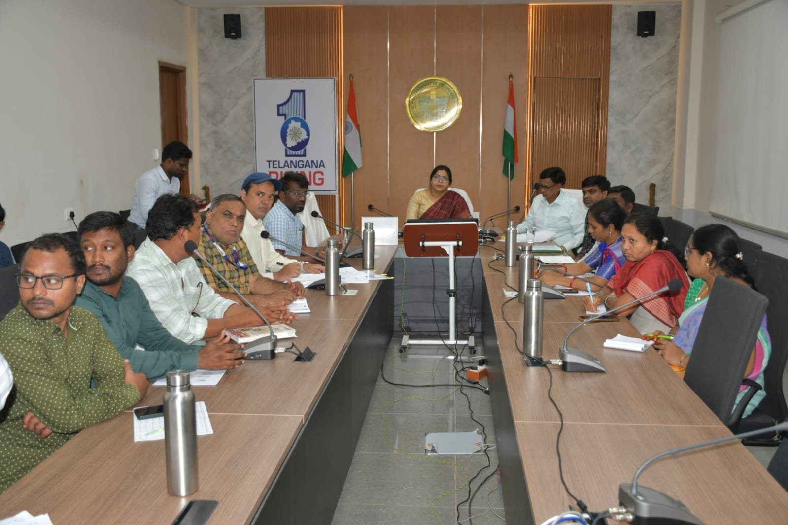 ప్రతి ఒక్కరికీ ఆధార్ కార్డు తప్పనిసరి. జిల్లా కలెక్టర్ అభిలాష అభినవ్