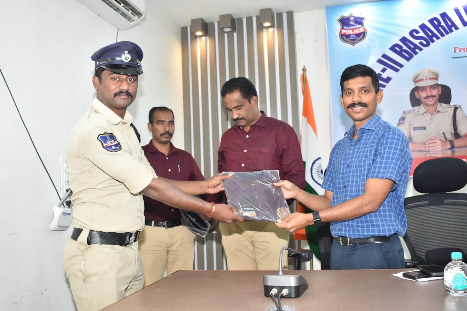సైబర్ వారియర్స్‌కు సైబర్ క్రైమ్ నియంత్రణపై అవగాహన కార్యక్రమం